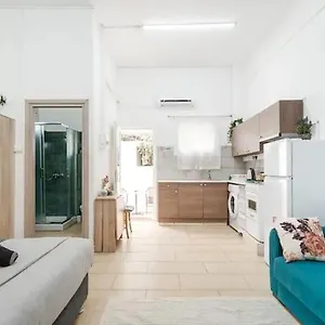 newly-renovated-e-c-studio-4-apartment.larnacahotels.org/